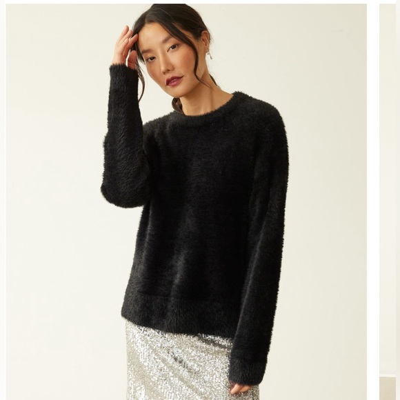 Black feather yarn fuzzy sweater. - Picture 2 of 2